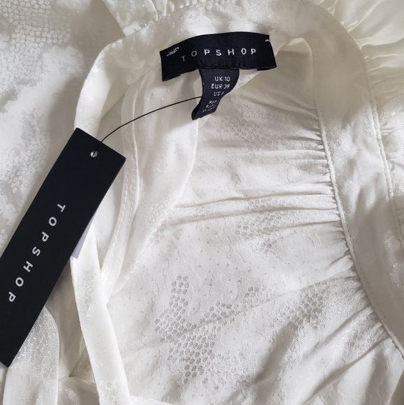 NWT Topshop Jacquard Ruffle Neck Blouse In Ivory sz6 - Picture 3 of 16